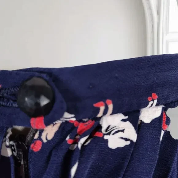 Vintage 50s Full Novelty Print Skirt Size XS Blue Silk Bullfighter Print